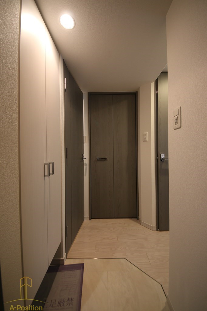 玄関　S-RESIDENCE谷町五丁目