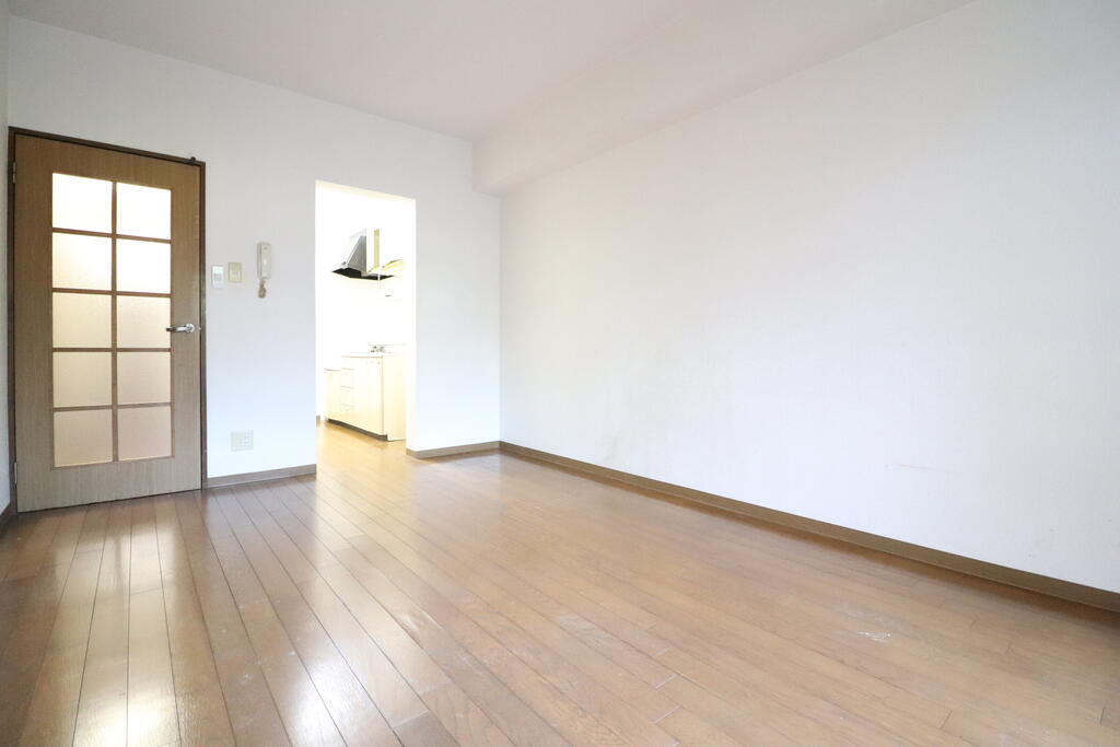 居室・リビング　LDKです♪