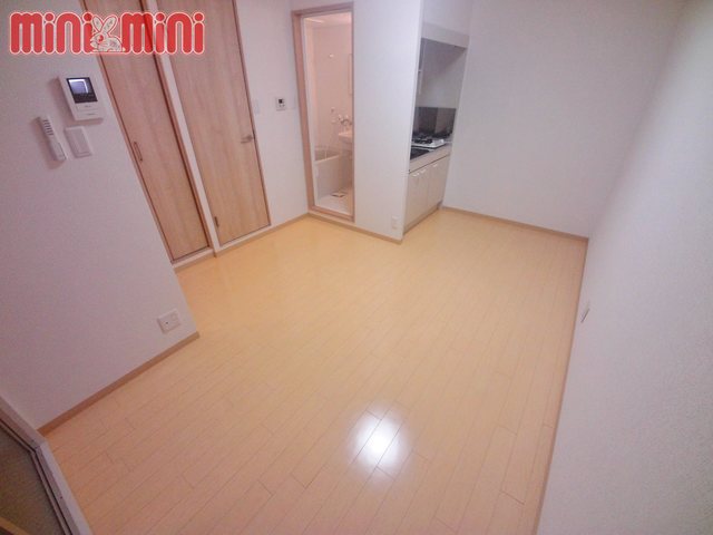 居室・リビング　明るい洋室