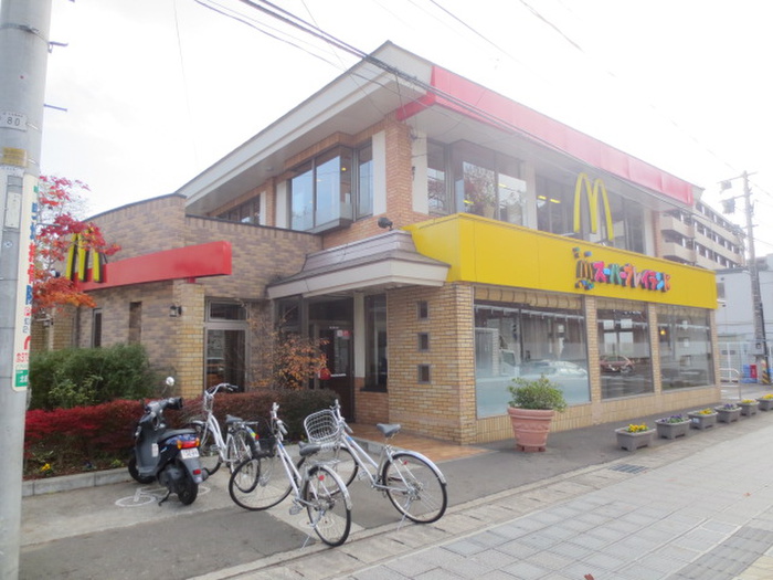 飲食店　マクドナルド仙台黒松店（飲食店）まで1200m