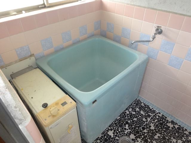バス・シャワールーム　バス