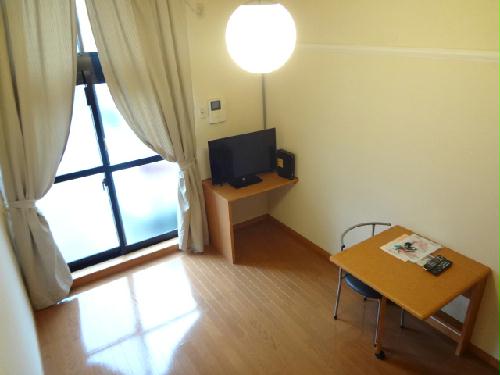 居室・リビング　洋室約６帖