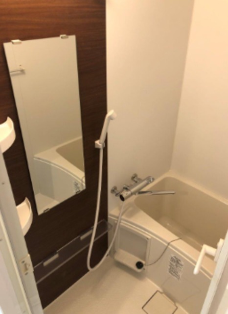 バス・シャワールーム　バス