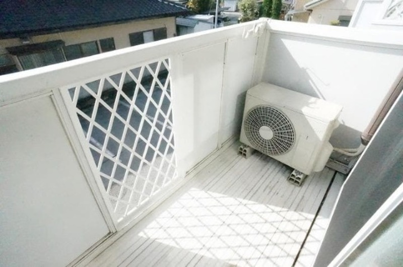 バルコニー　図面と現状に相違がある場合には現状を優先