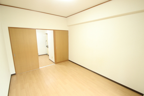 居室・リビング　※他のお部屋の写真です。