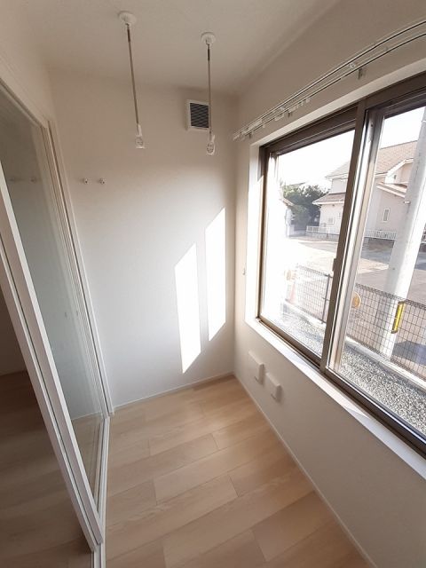 【倉敷市大内のアパートのバルコニー】