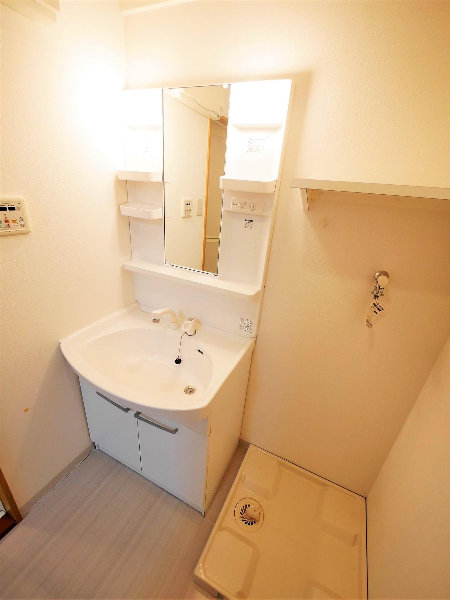 洗面設備　【603号室写真】