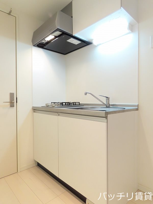 キッチン　同型タイプの為、現状を優先いたします。