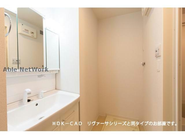 洗面設備　同型イメージ写真