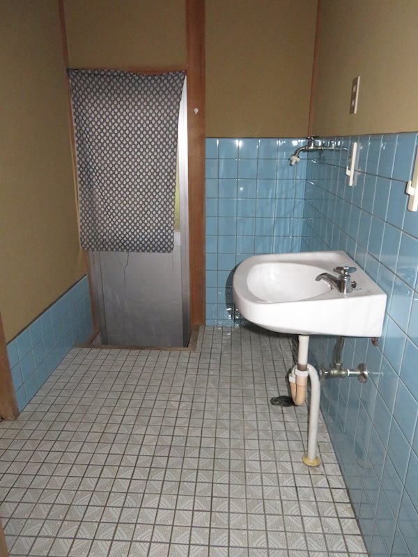 洗面設備　洗面所