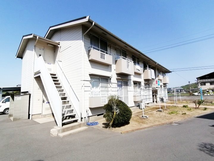 【カーサ寿の建物外観】