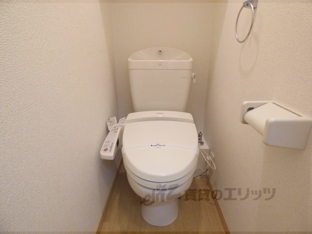 レオパレスUrban桂坂のトイレ写真