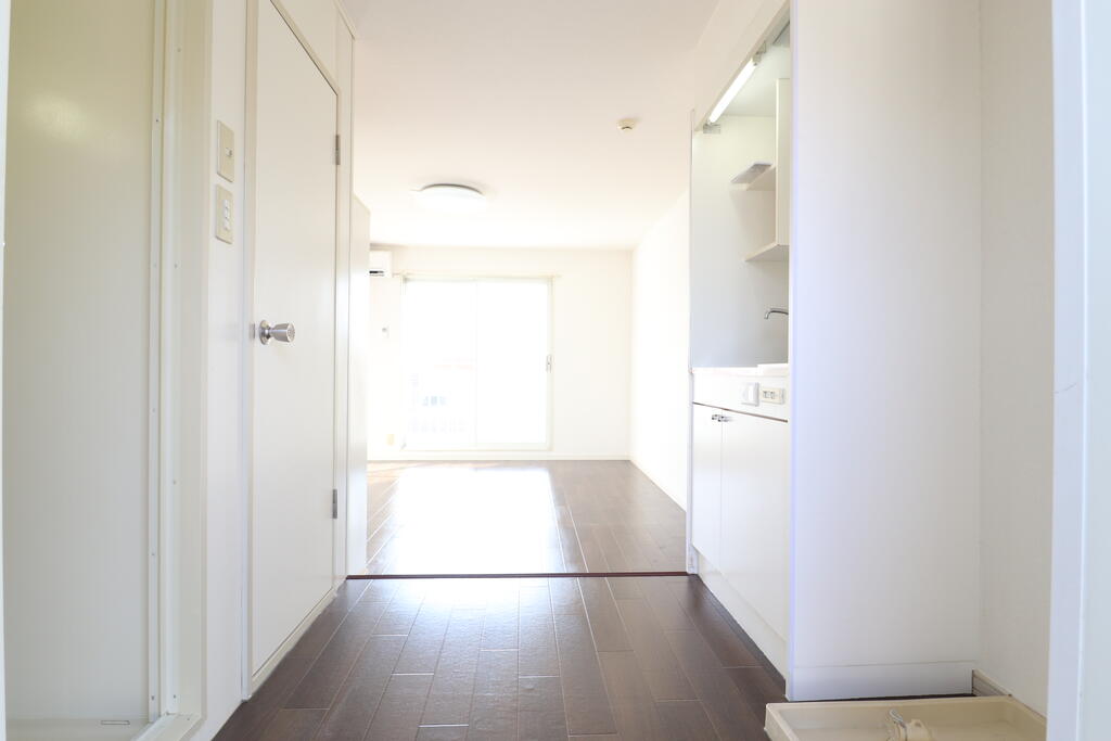 その他　玄関からの風景