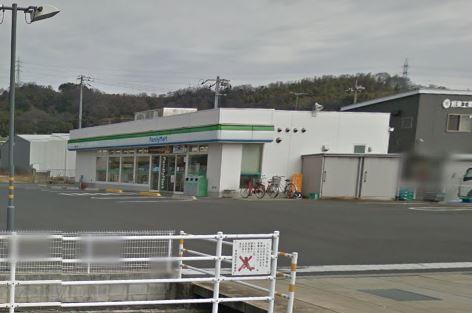 コンビニ　ファミリーマート連島西之浦店（コンビニ）まで304m