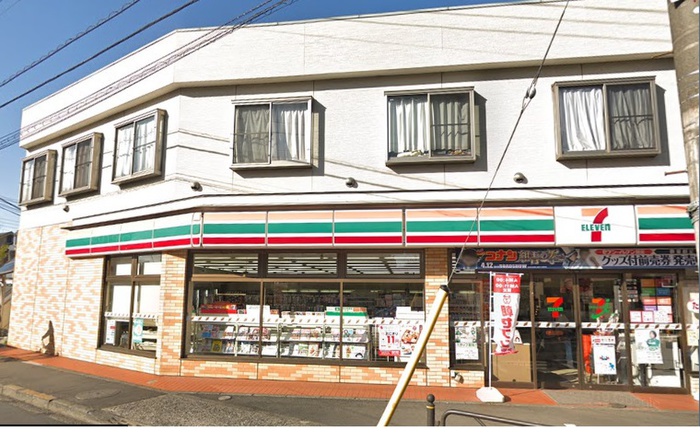 コンビニ　セブンイレブン（コンビニ）まで92m