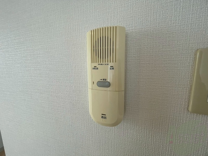 セキュリティ　インターホンは通話ができるので急な訪問があっても安心です