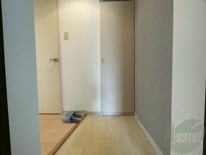 玄関　玄関です。白を基調としていて清潔感があります！