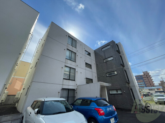 建物外観　札幌市中央区北２条西「メイプルメゾン」
