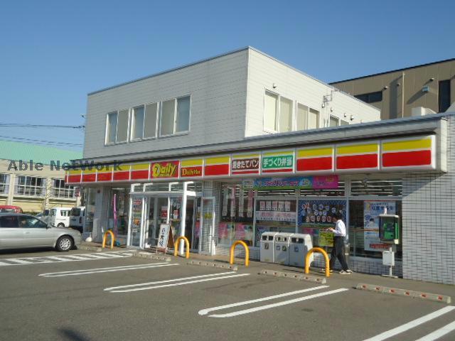 コンビニ　デイリーヤマザキ新潟川岸町店（コンビニ）まで237m