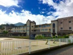 小学校　喜々津小学校（小学校）まで670m