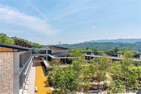 中学校　瑞浪市立瑞浪北中学校（中学校）まで2586m