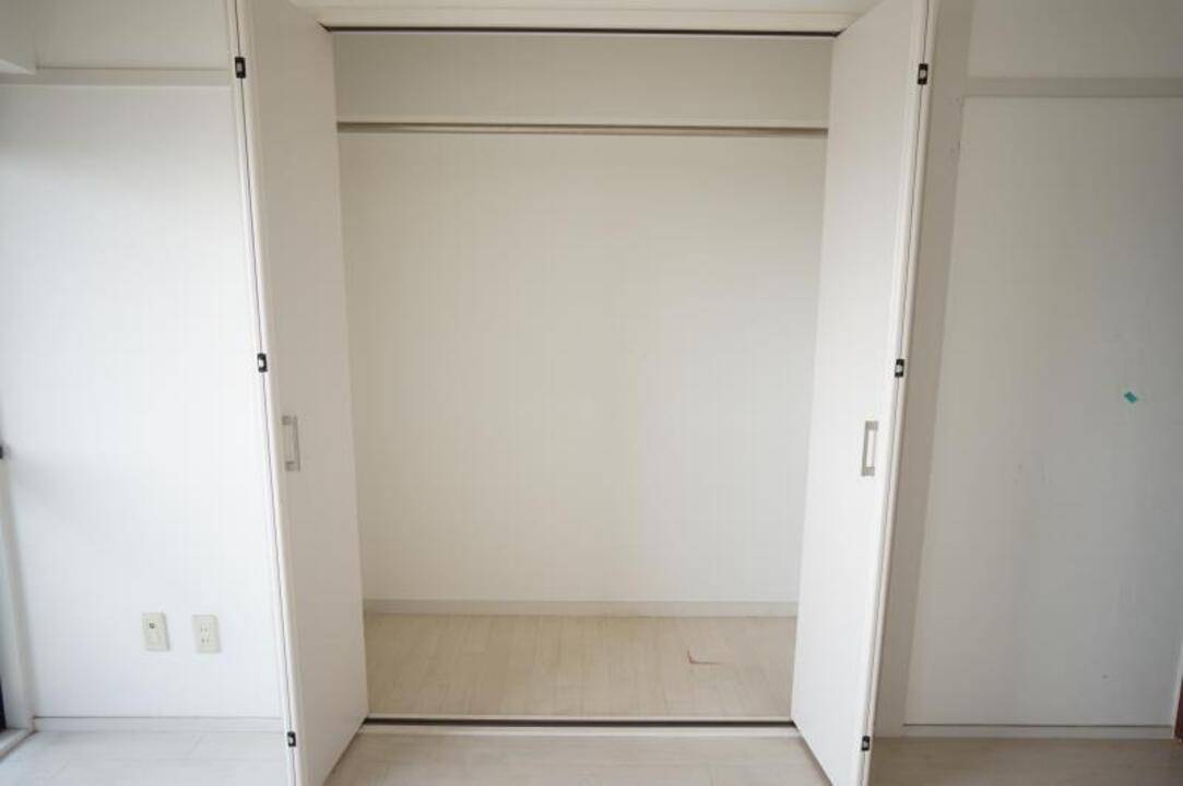 収納　クローゼット