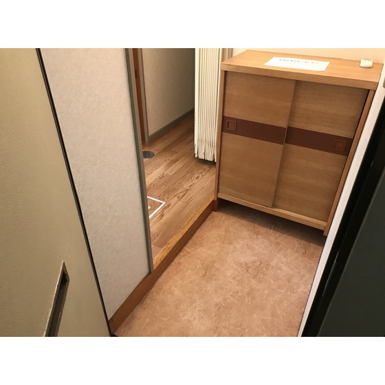 玄関　広々とした玄関です。