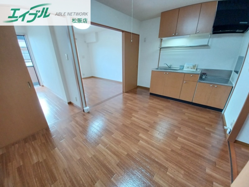 居室・リビング　同型参考写真