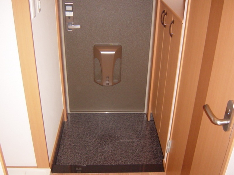 玄関　図面と現状に相違がある場合には現状を優先