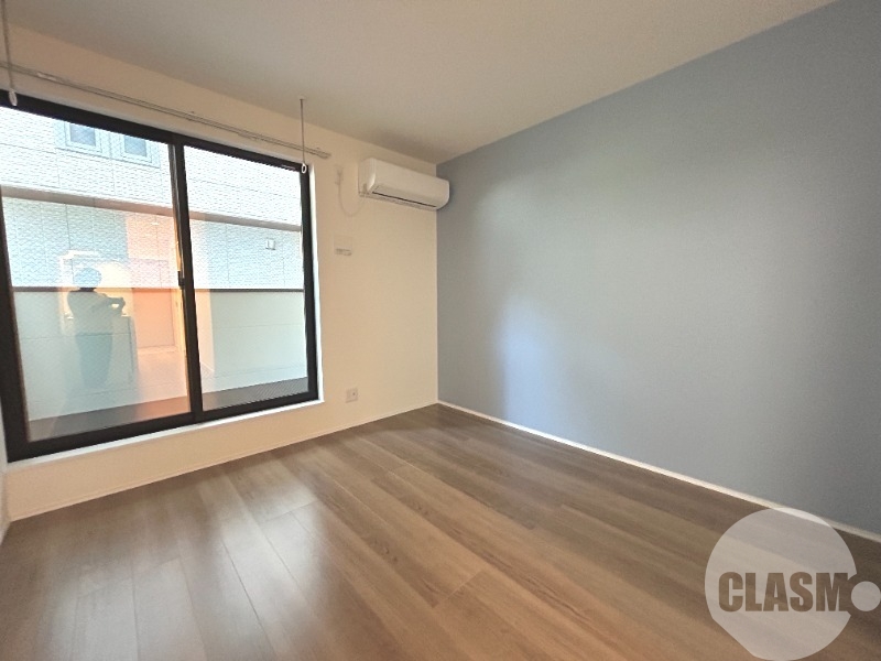 居室・リビング　アクセントクロスがオシャレ♪