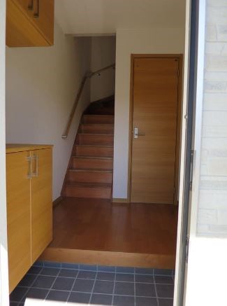 玄関　現況優先