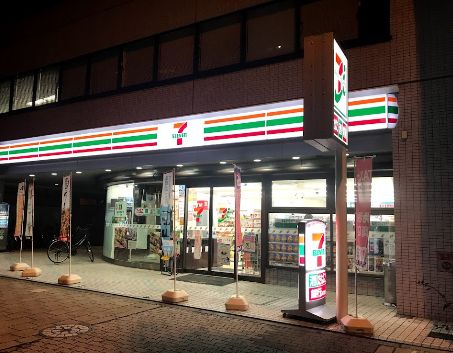 コンビニ　セブンイレブン　大阪扇町店（コンビニ）まで411m
