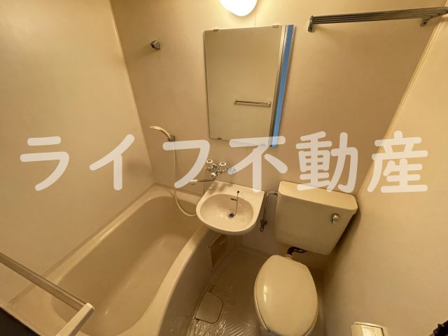 バス・シャワールーム　日々の疲れを癒すお風呂付です