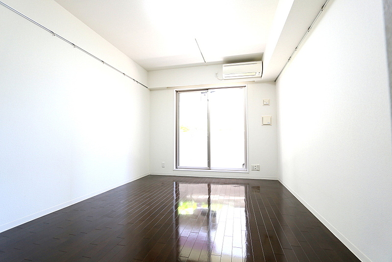 HAYAKAWA CORT annex ハヤカワコートアネックスの居間写真