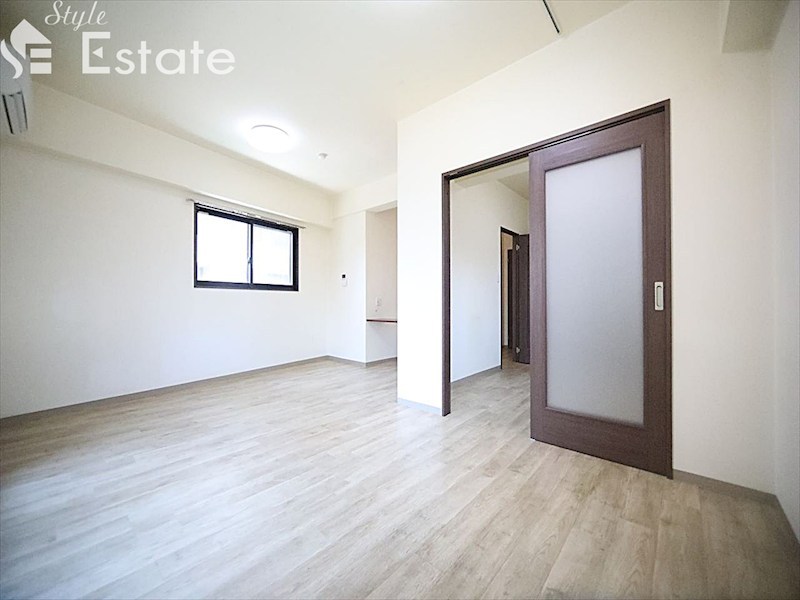 居室・リビング　内装