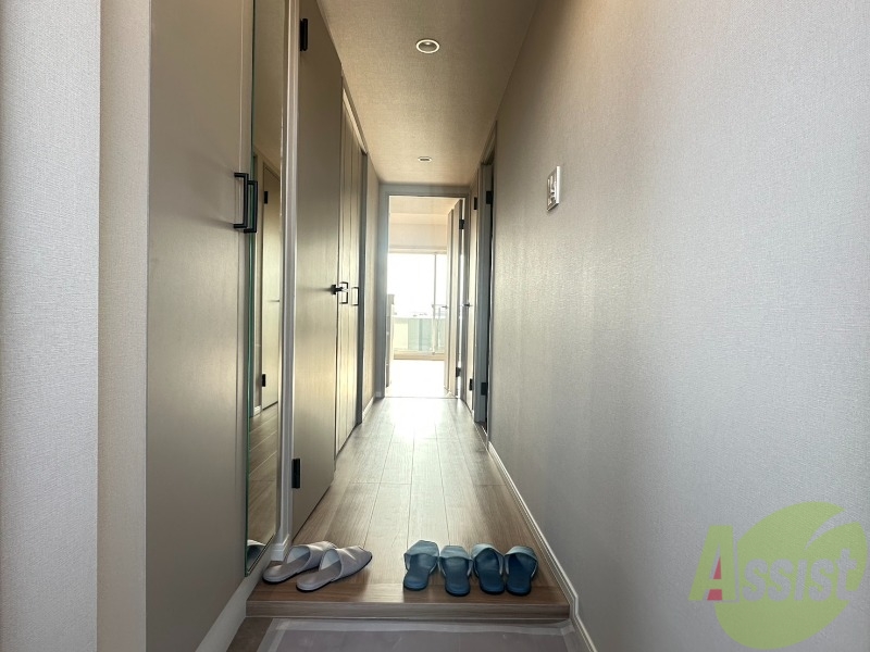 玄関　玄関から撮影してみました。部屋が見えないので安心ですね。