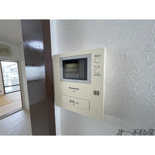 セキュリティ　モニター付きインターホン