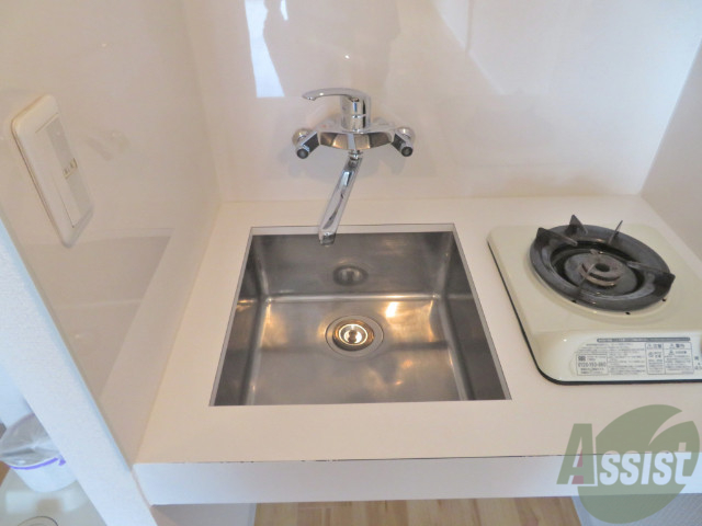 洗面設備　キッチンのシンクを洗面台として使えそうです。