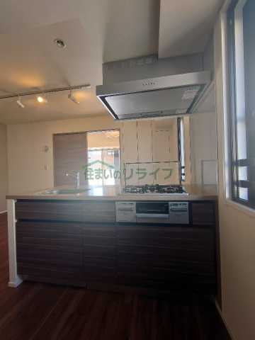 キッチン　別部屋参考写真です