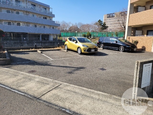 駐車場　敷地内駐車場
