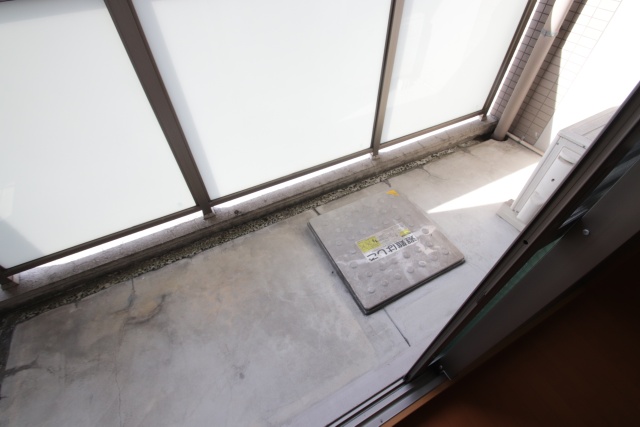 バルコニー　※別室の参考写真の為、現況優先です。