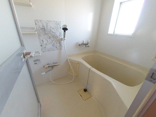 バス・シャワールーム　お問い合わせは、レーベンハウス上尾東店へ【048-776-5