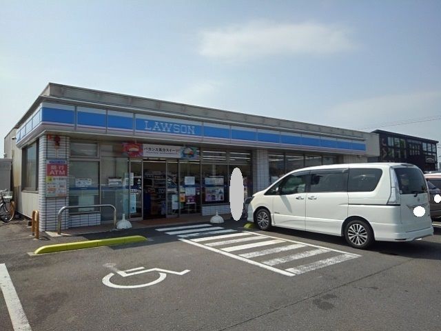 コンビニ　ローソン丸亀飯野町東分店（コンビニ）まで550m