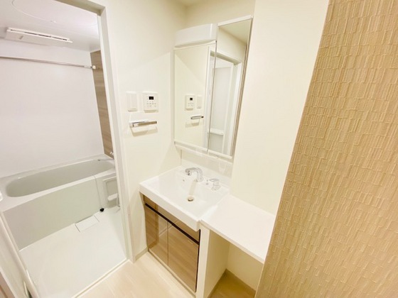 洗面設備　※別部屋の写真です
