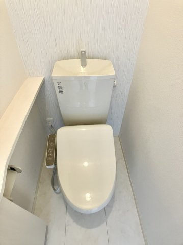 トイレ　写真は別の部屋のものです。