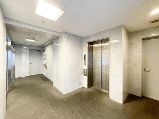 エントランス　ロビー