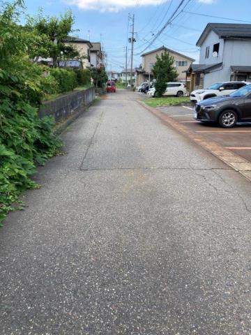 その他　前面道路（その他）まで0m