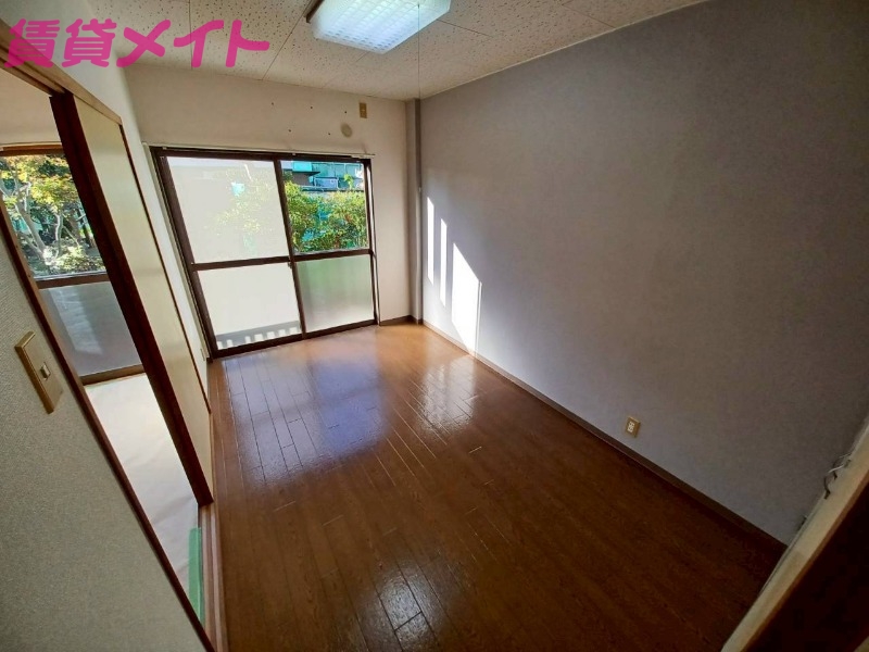 居室・リビング　即入居可