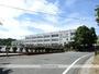 中学校　湖西市立新居中学校（中学校）まで983m