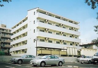 建物外観　オートロック　防犯カメラつき